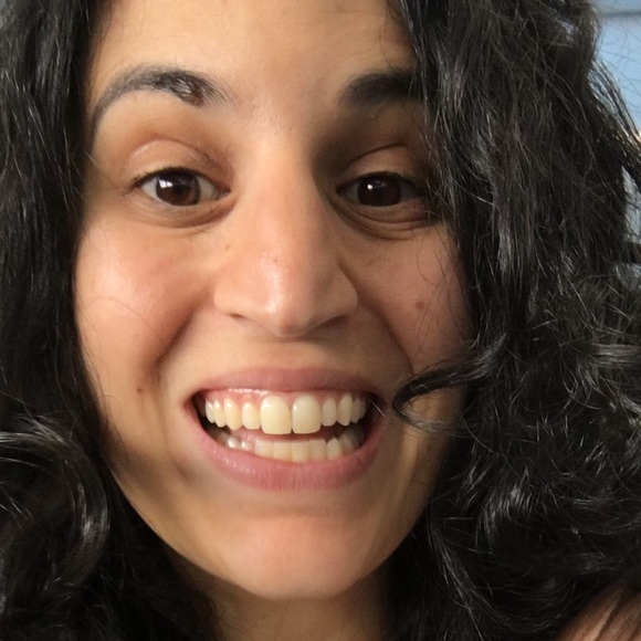 Meet your Posher, Lillian - Picture 1 of 1